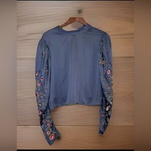 H&m Blouse  Blue Floral Sleeve Long Sleeve Silky Blouse Size 12 Medium